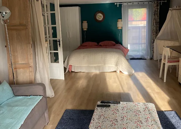 30Mn De Paris St Lazare En Train, Studio 42 M2