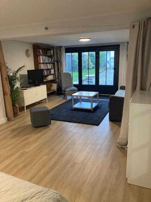 30mn De Paris St Lazare En Train, 42 M2